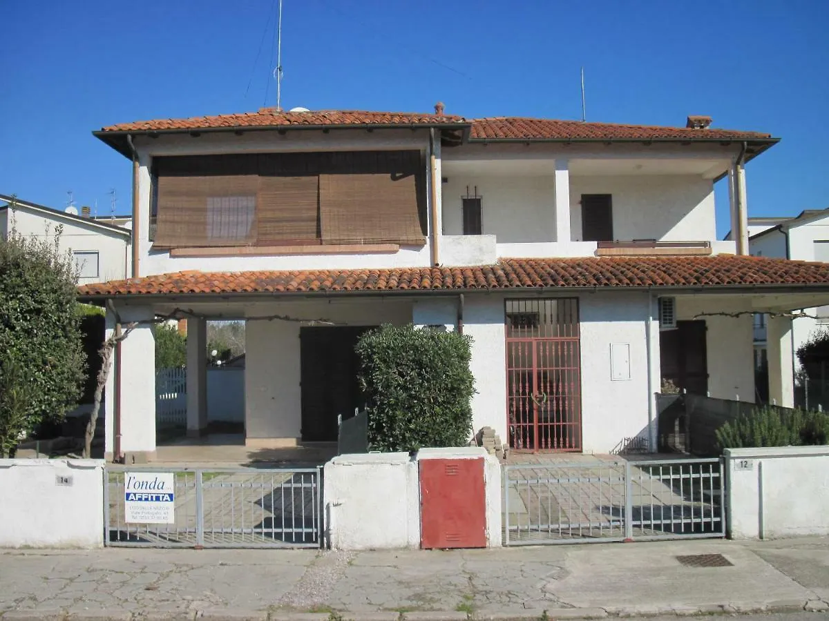 Holiday home Villetta Linda 10 Lido delle Nazioni Italy